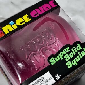NeeDoh Nice Cube Pink New